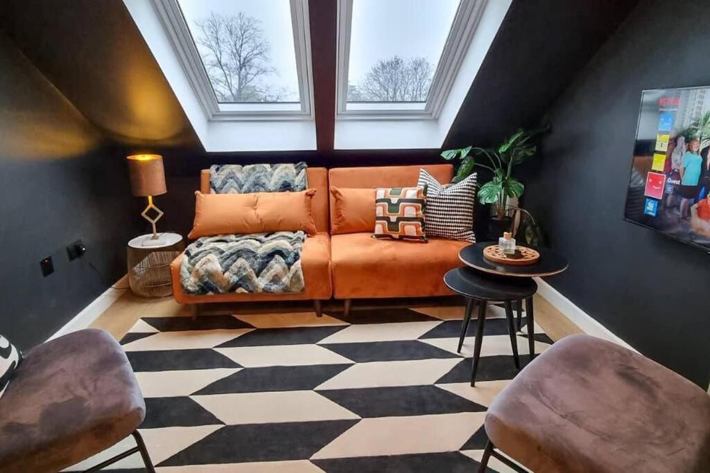 Super Stylish Apartment In Urmston Flat 3 Екстериор снимка