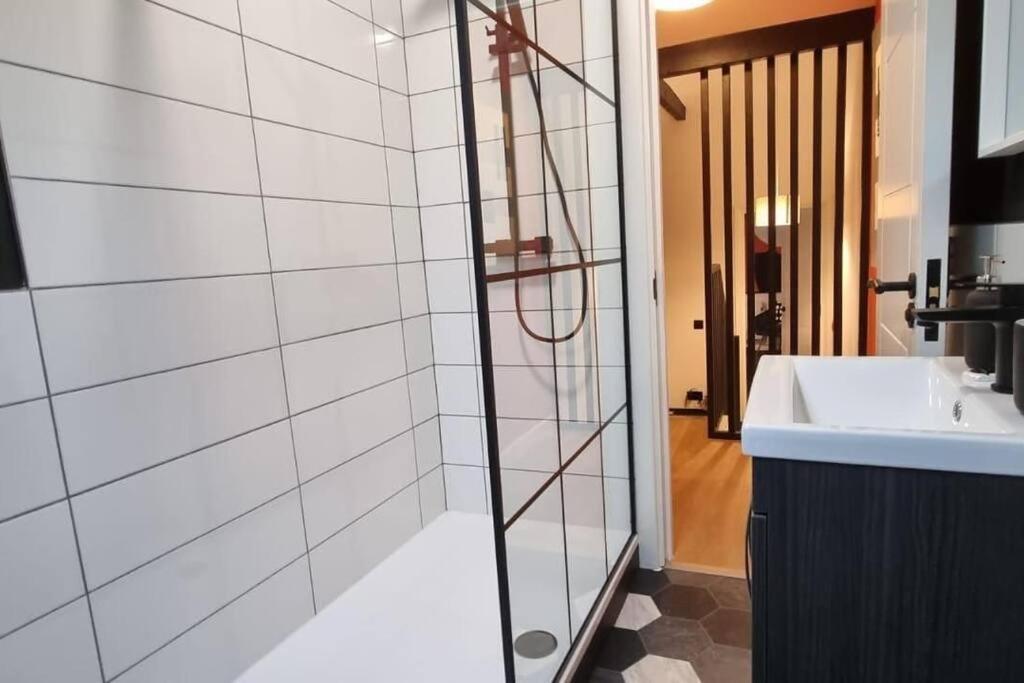 Super Stylish Apartment In Urmston Flat 3 Екстериор снимка
