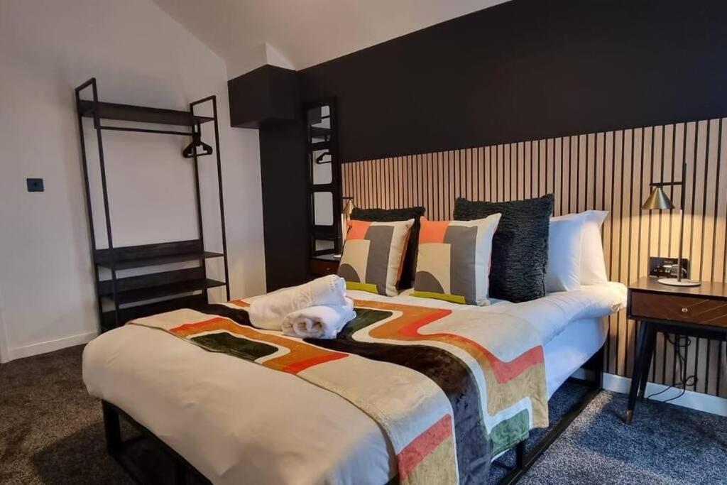 Super Stylish Apartment In Urmston Flat 3 Екстериор снимка